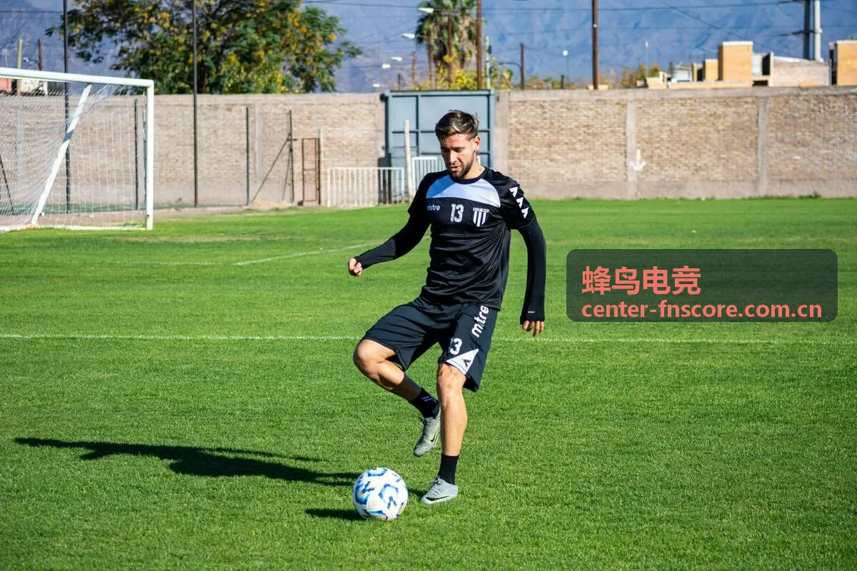 蜂鸟电竞顶级路人王职业转化计划成都站